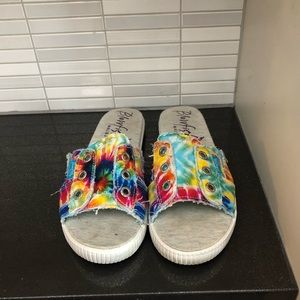 EUC Blowfish women’s canvas slides